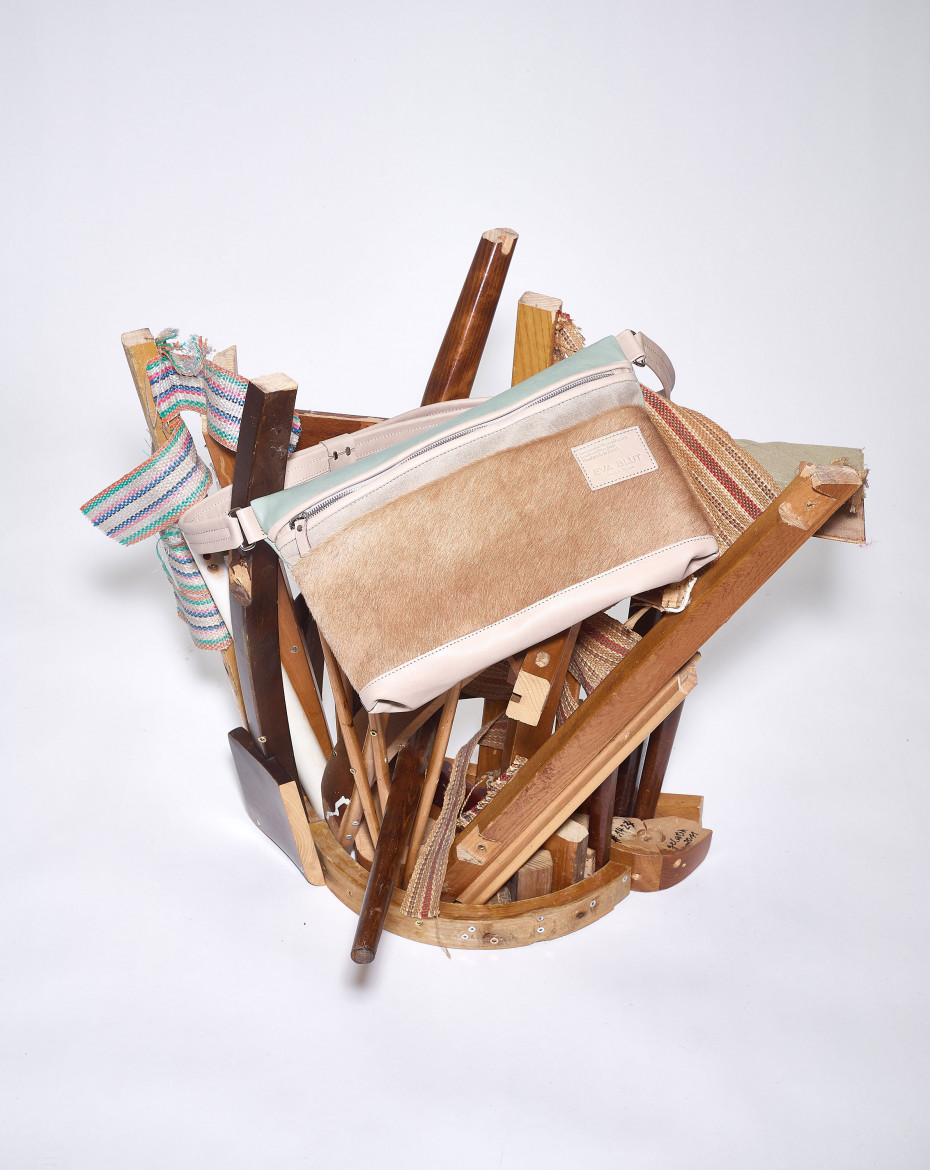 FlatPack_EVABLUT_crossbodybag.jpg